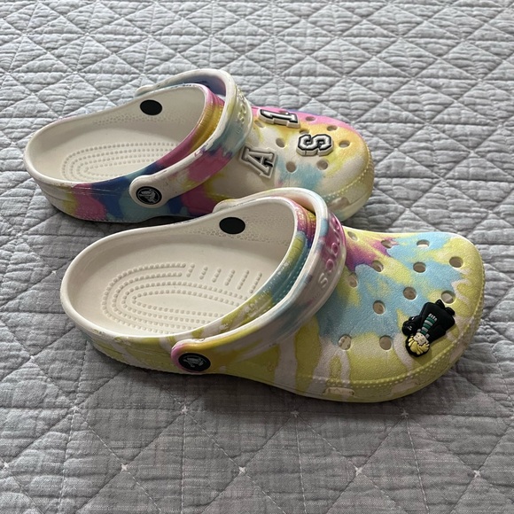 Crocs Women's Multi Clogs - Picture 7 of 8